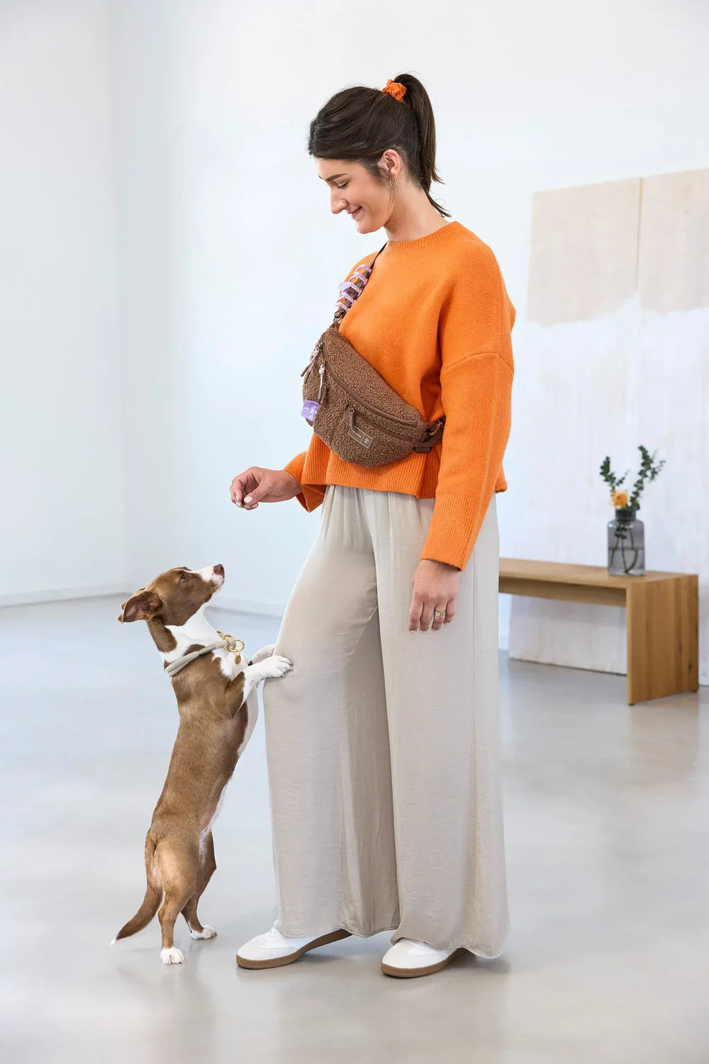 Leckerlitasche Emma von Palopa Teddy-Fleece Braun