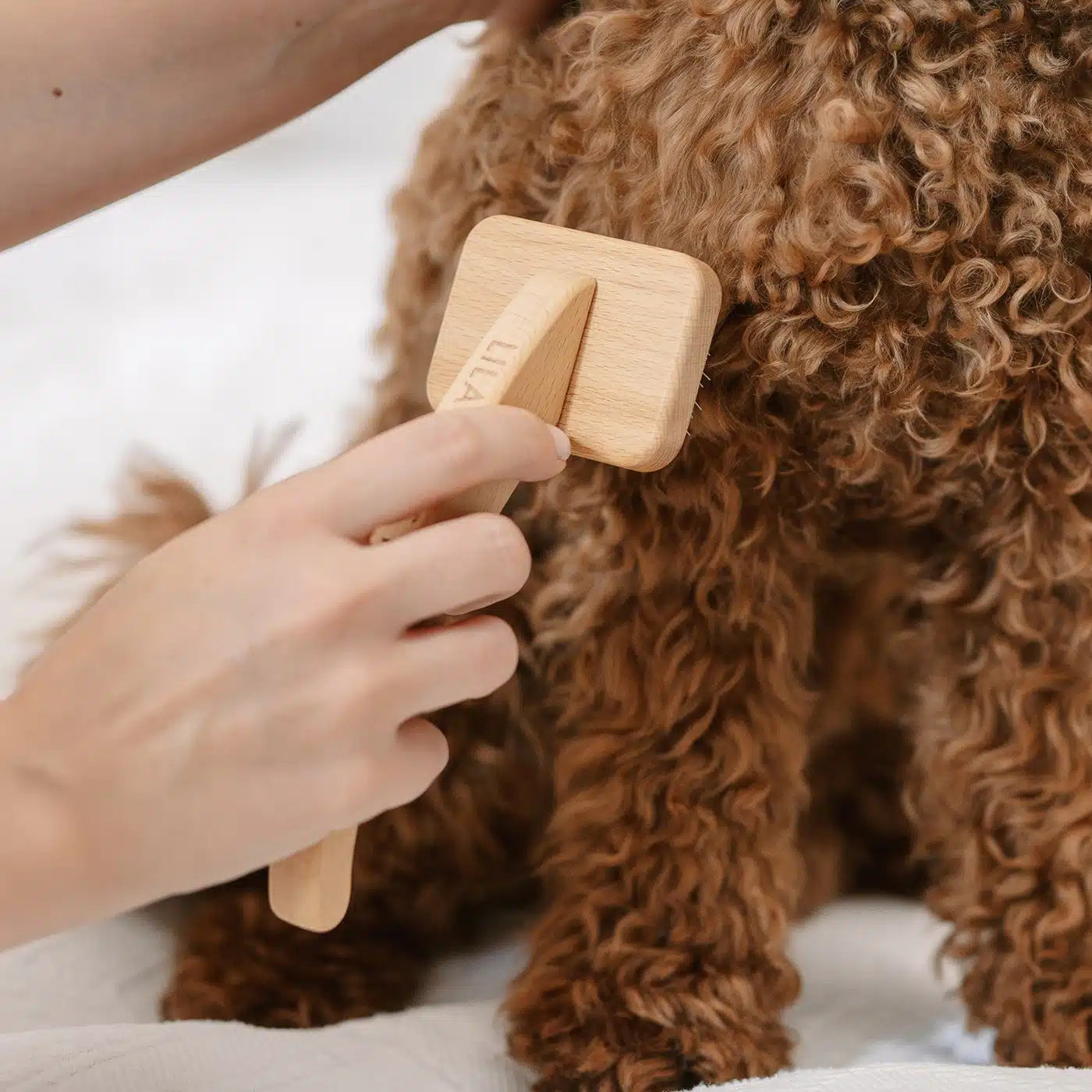 LILA LOVES IT Slicker Bürste Größe M